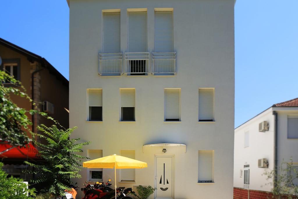 Apartments Riverside ヘルツェグ・ノヴィ エクステリア 写真