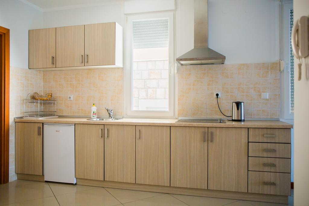 Apartments Riverside ヘルツェグ・ノヴィ エクステリア 写真