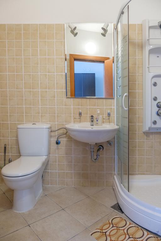 Apartments Riverside ヘルツェグ・ノヴィ エクステリア 写真